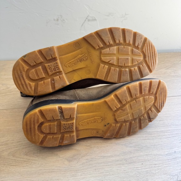 Blundstone Chelsea Boots - Picture 5 of 7